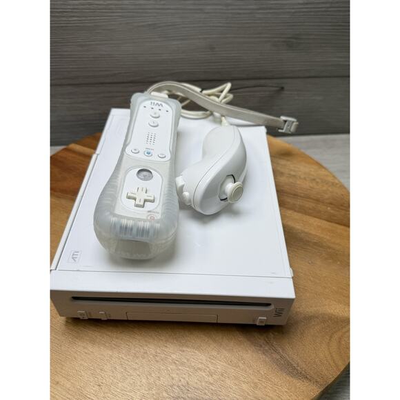 Nintendo Wii Console Wii Bundle (TESTED) Read Description - Picture 4 of 5